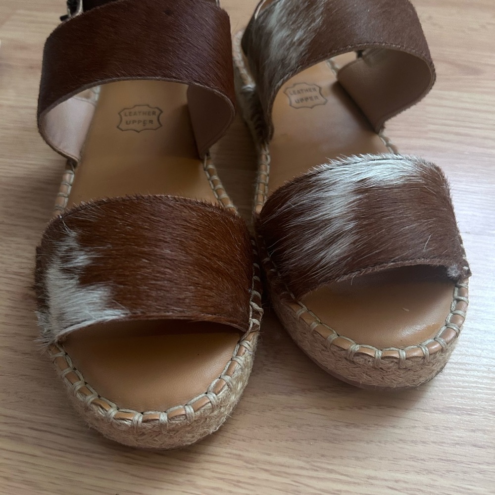 Cowhide Sandal Sz 10